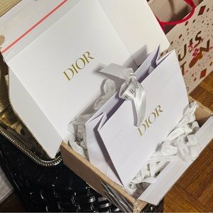 Dior Gift bag & Shipping box
